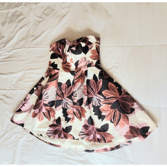 Keepsake The Label Divide Mini Dress NWT Womens Medium Collage Floral Pink - Picture 8 of 8